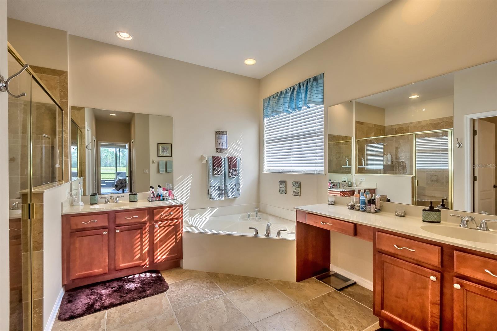 Grande Champion - Residential