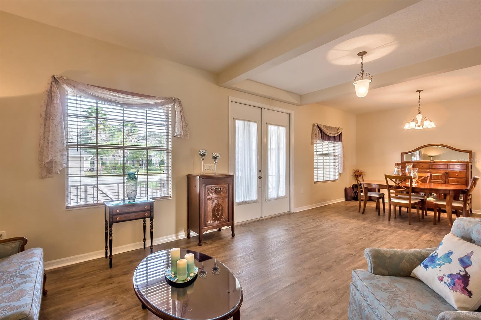 Grande Champion - Residential