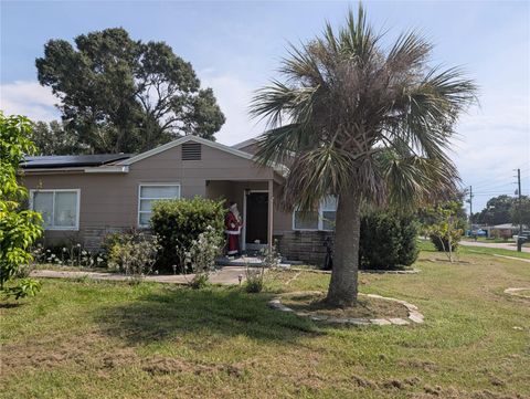 Photo of 1830 58th Street S, Gulfport, FL 33707 (MLS # TB8421966)