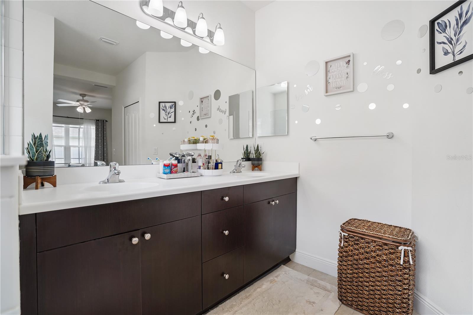 SILVERLEAF PH IV - Residential