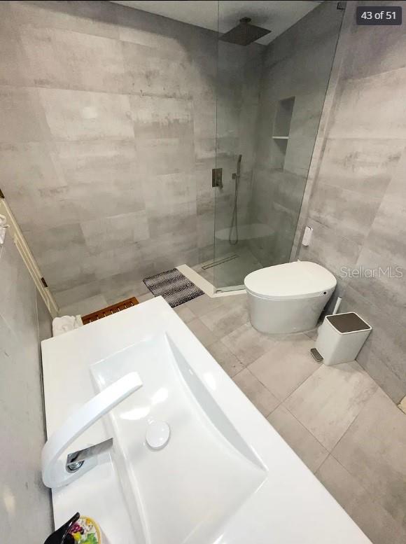 VENETIAN ISLES - Residential Lease