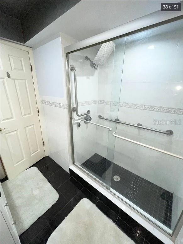 VENETIAN ISLES - Residential Lease