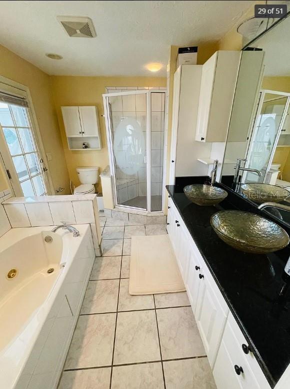 VENETIAN ISLES - Residential Lease