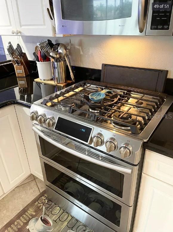 VENETIAN ISLES - Residential Lease