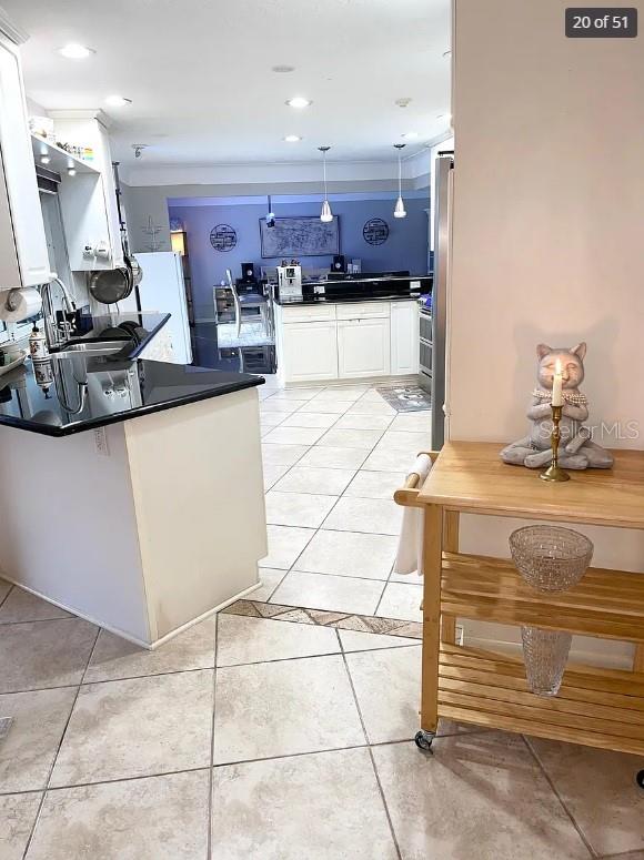 VENETIAN ISLES - Residential Lease