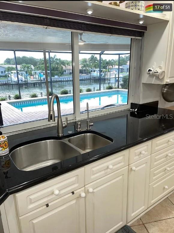 VENETIAN ISLES - Residential Lease