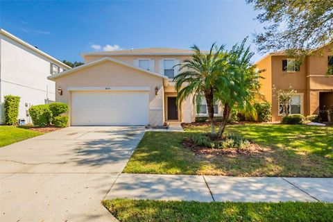 Photo of 6924 Lake Eaglebrooke Drive, Lakeland, FL 33813 (MLS # O6343002)