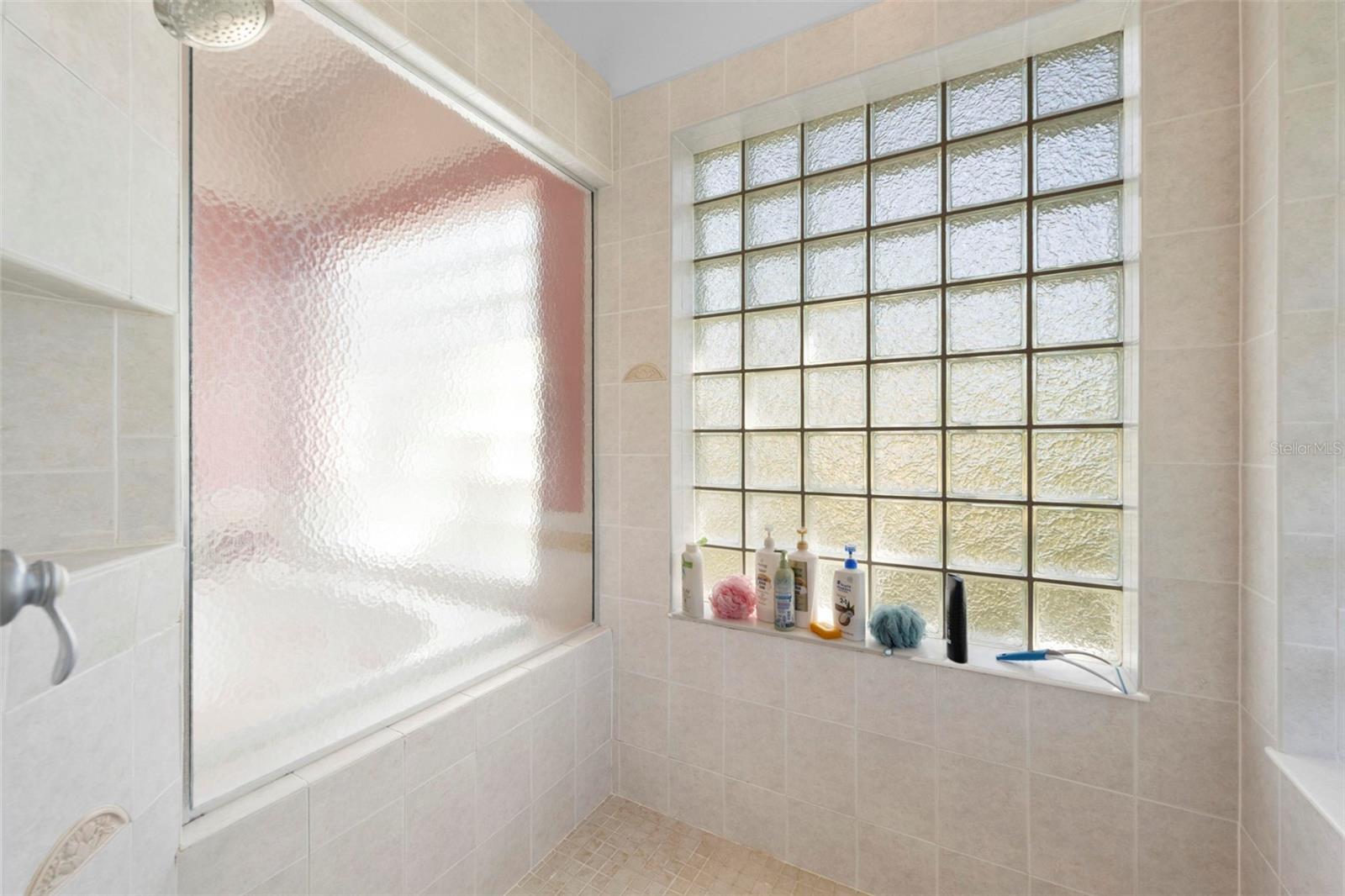 WOODLAND WATERS PH 1 - Residential