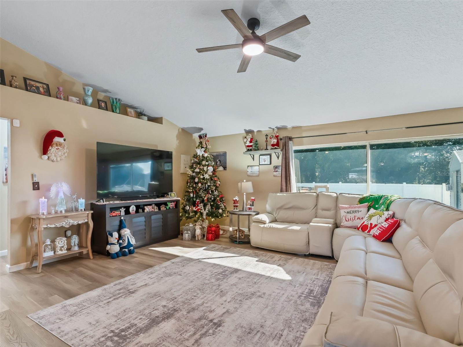 MARION OAKS UN 11 - Residential