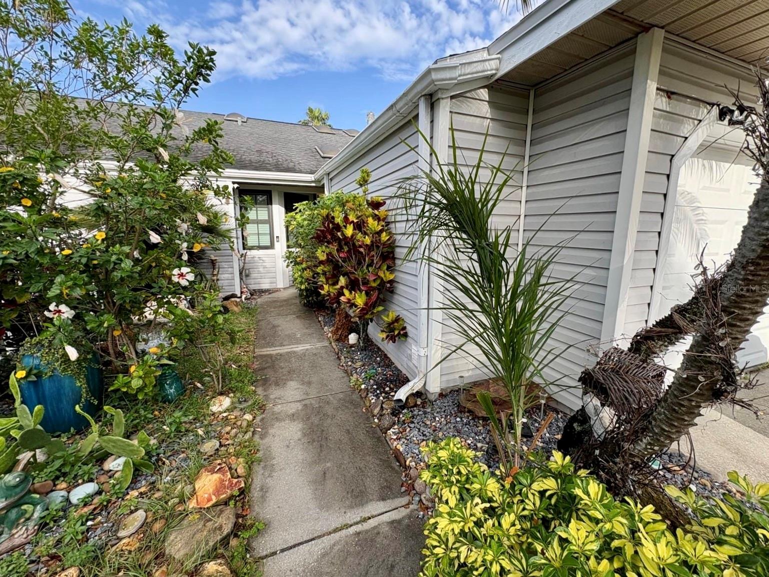 2466 ALHAMBRA STREET