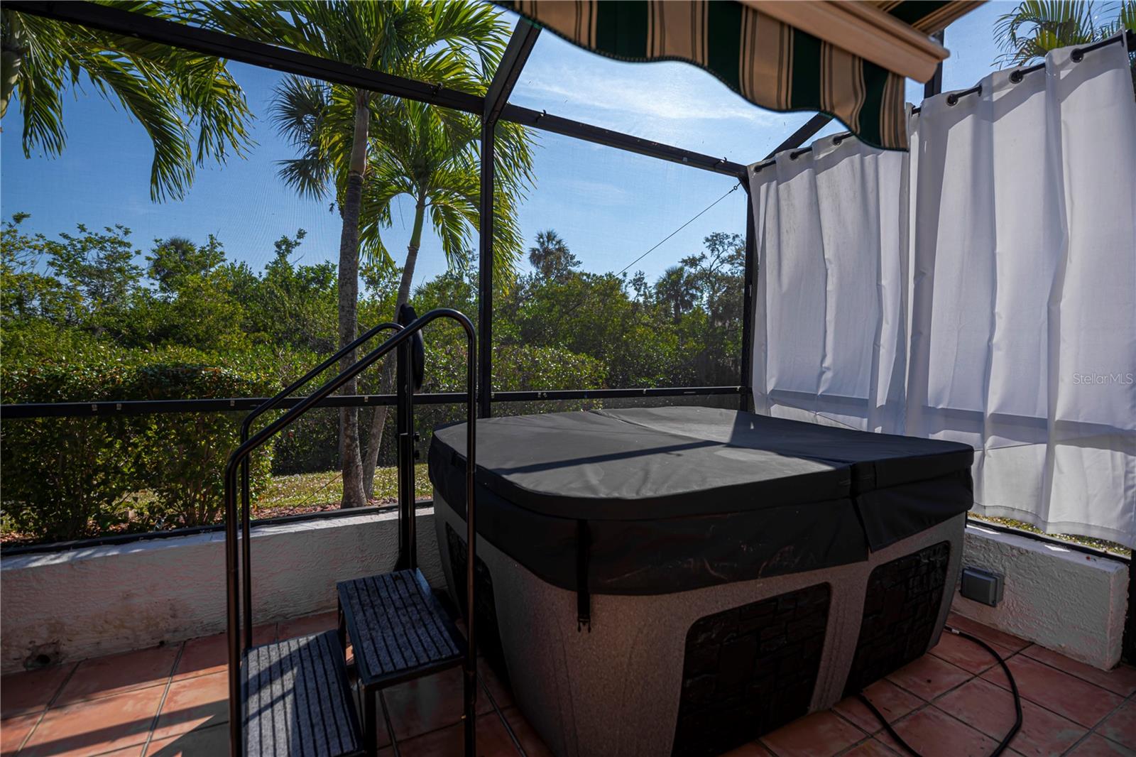 BURNT STORE GOLF VILLAS - Residential