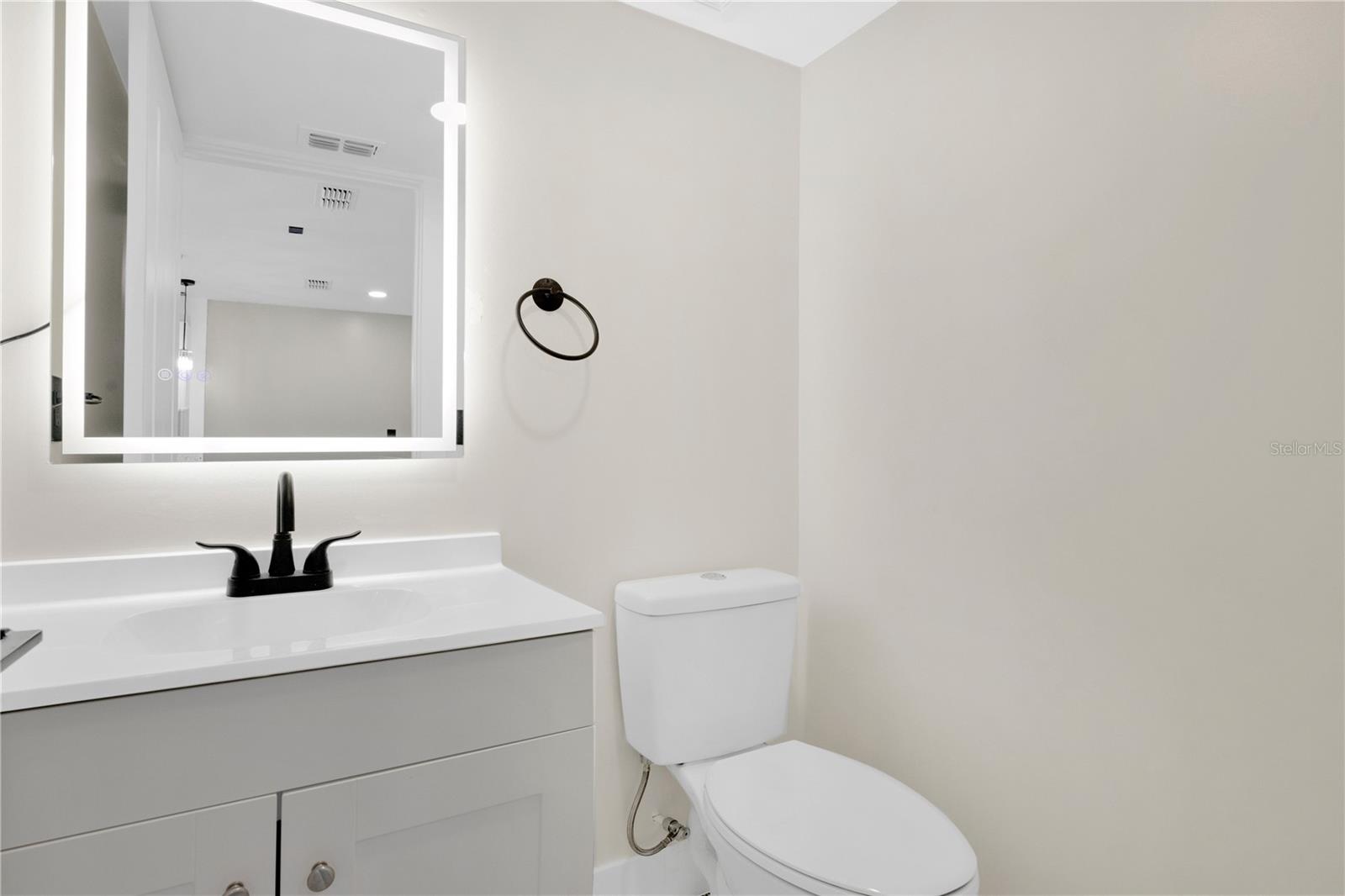 COLONIES - Residential