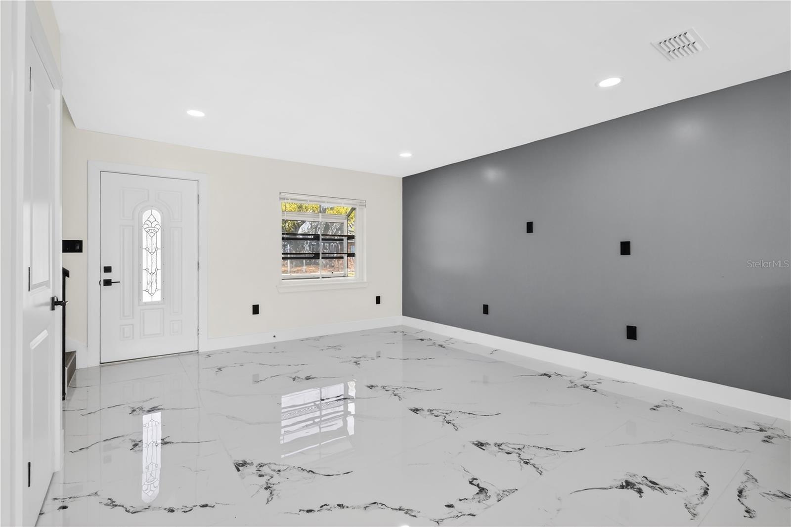 COLONIES - Residential