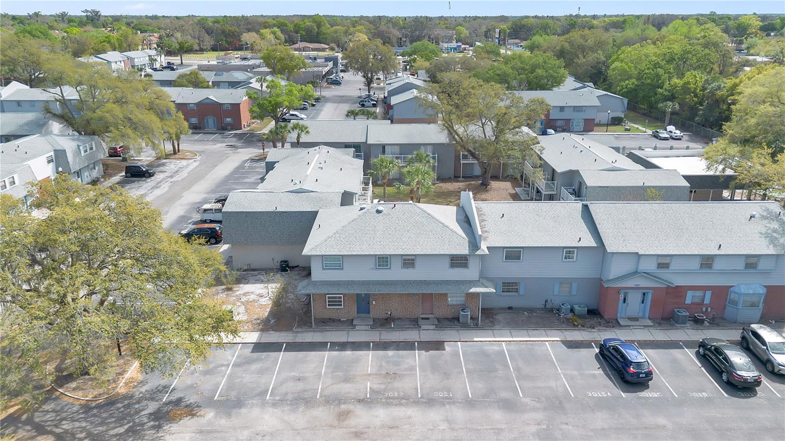 COLONIES - Residential