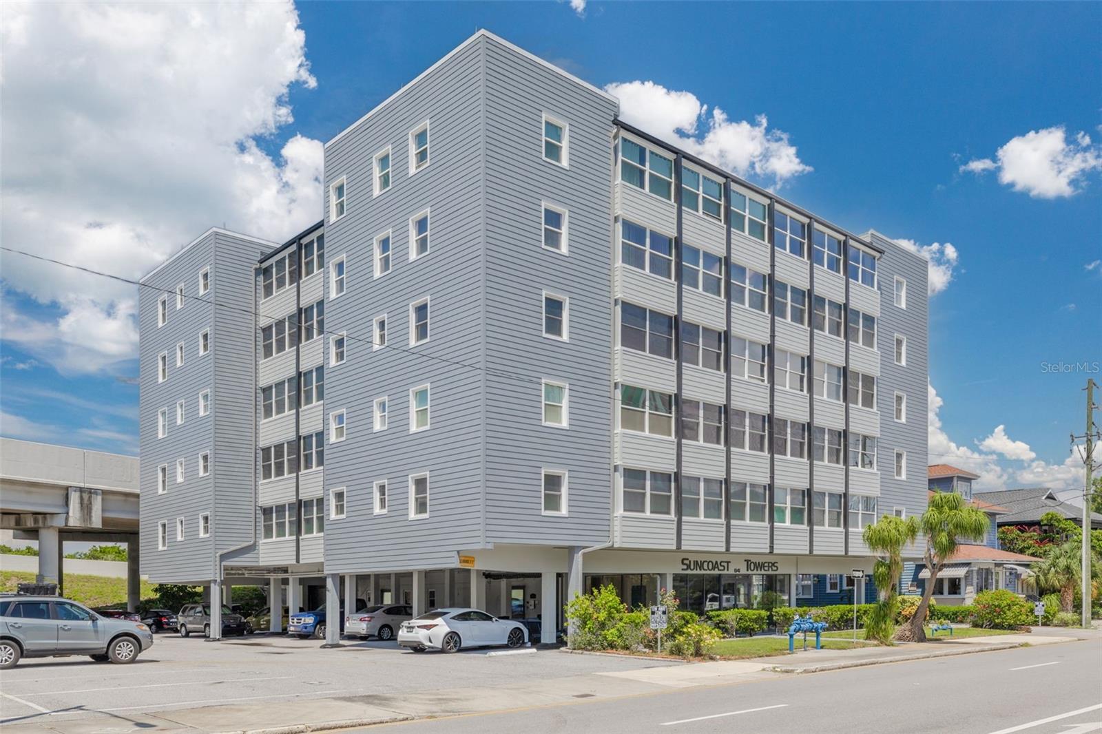 SUNCOAST TOWERS APTS CO-OP - Residential