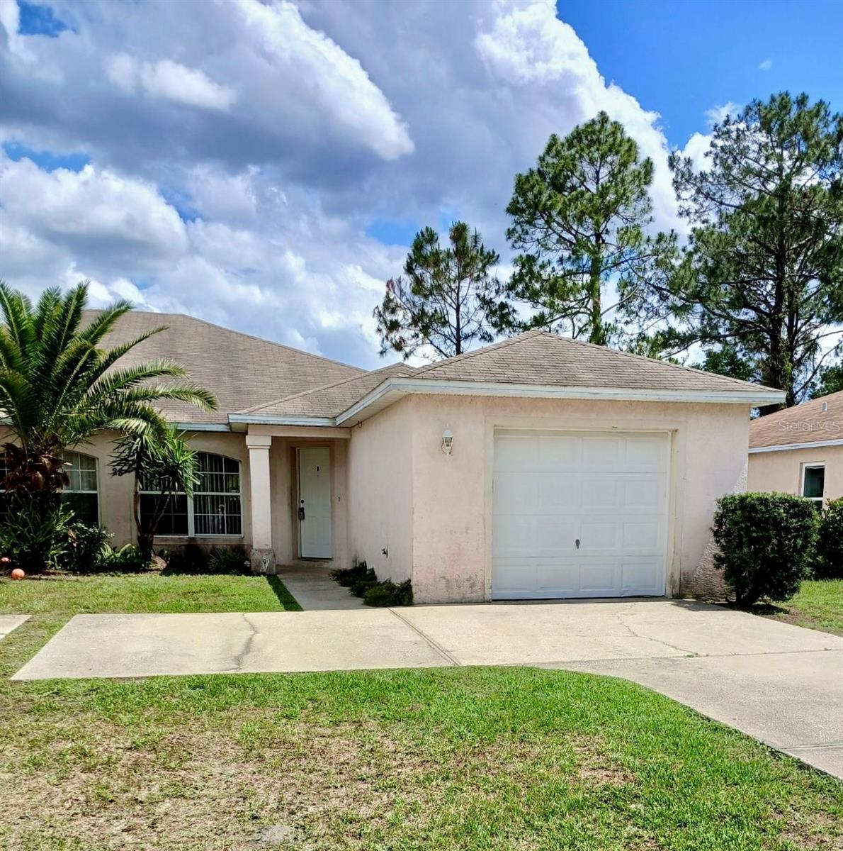 This three bedroom two bath duplex is conveniently located near the aquatic complex, parks and Wadsworth Elementary and Buddy Taylor Middle School . Be the first to move into this freshly painted home with brand new carpets and a one car garage. Close to shopping, medical, town center, schools and our beautiful beaches . Close access to I-95 in US 1 makes it a short trip to St Augustine or Daytona
Good condition ready for immediate occupancy $1600 per month.