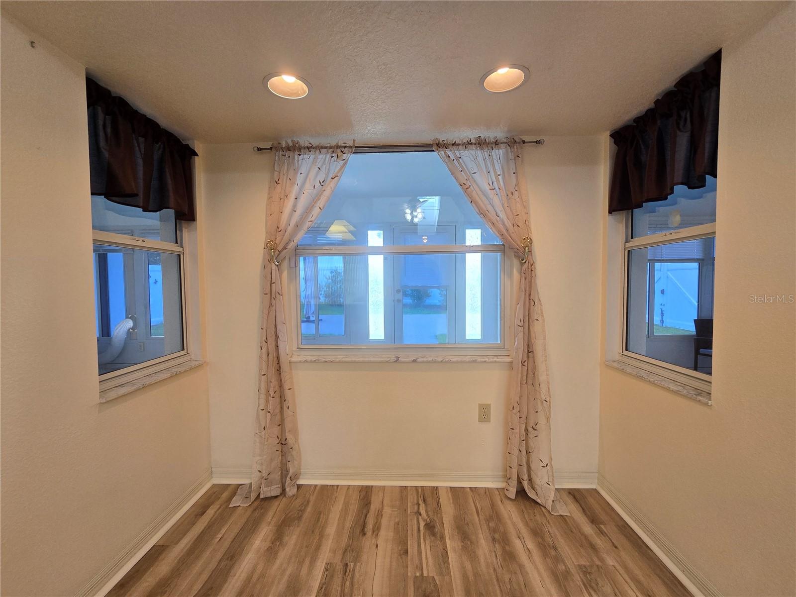 MARION OAKS UN 04 - Residential