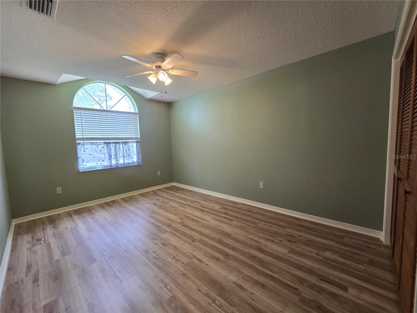 MARION OAKS UN 04 - Residential