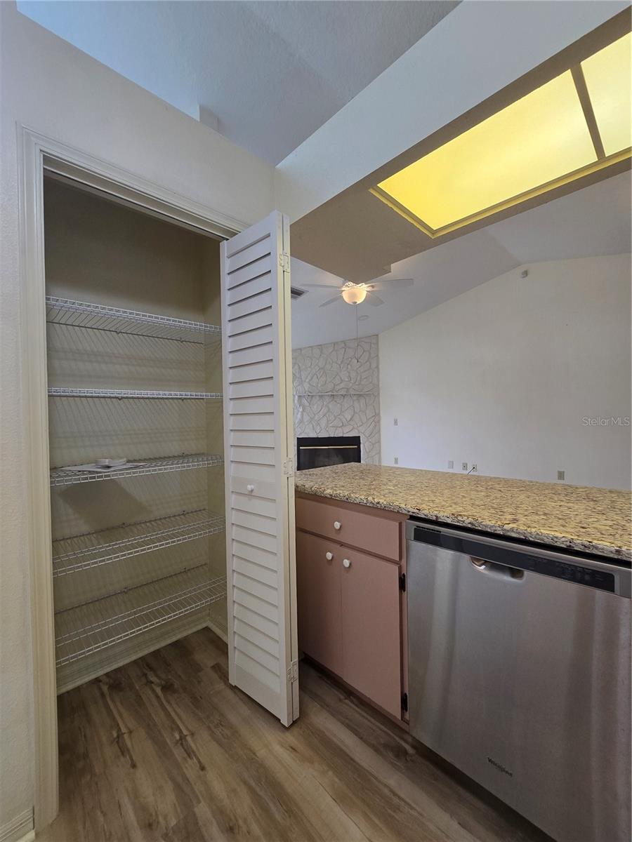 MARION OAKS UN 04 - Residential