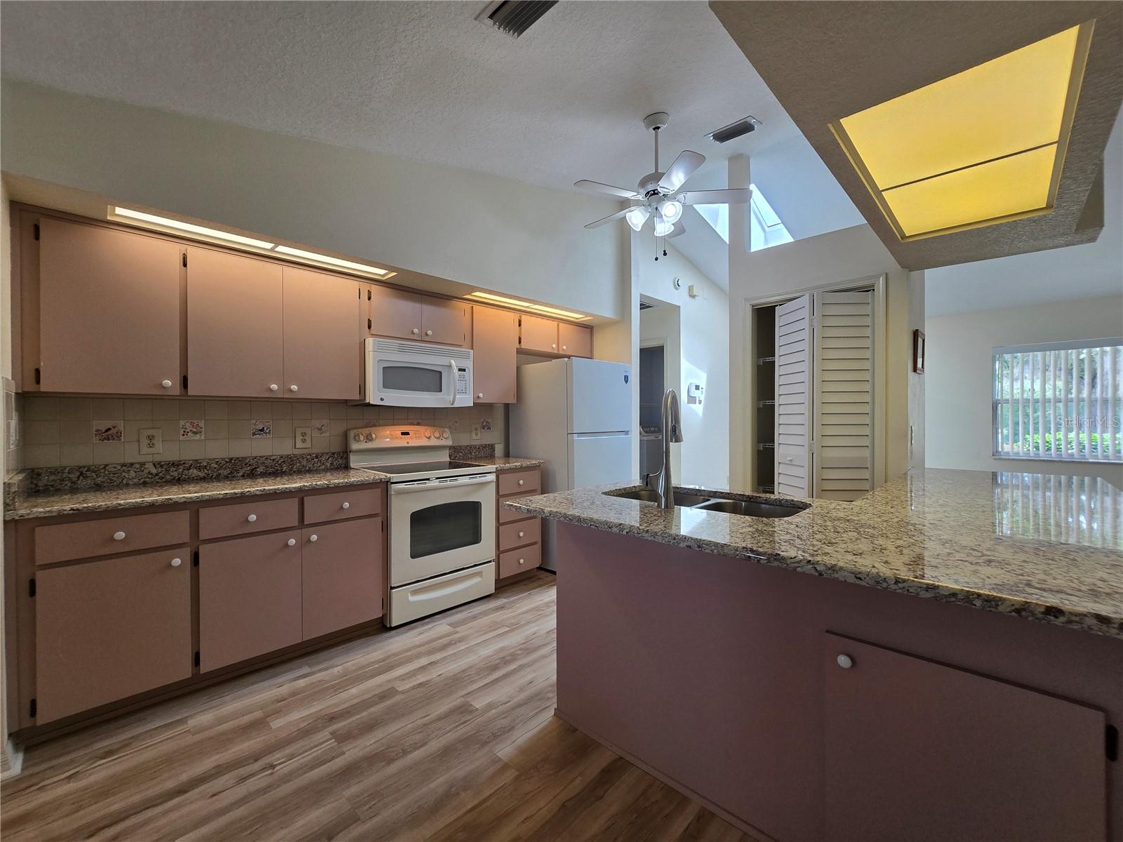MARION OAKS UN 04 - Residential