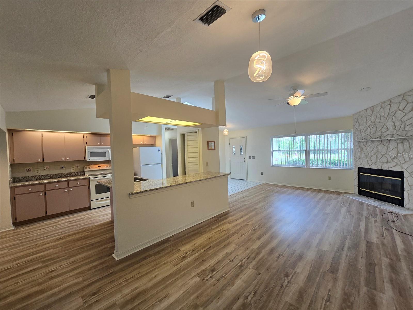 MARION OAKS UN 04 - Residential