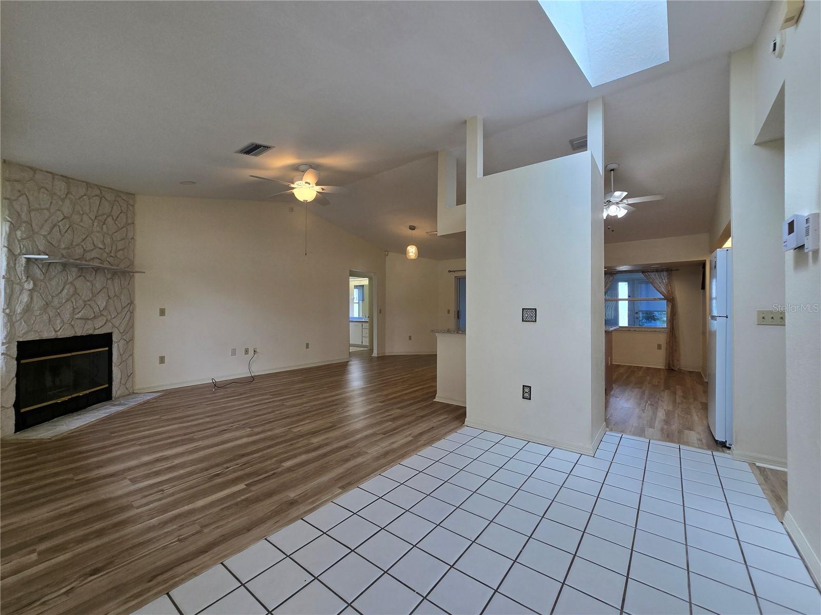 MARION OAKS UN 04 - Residential