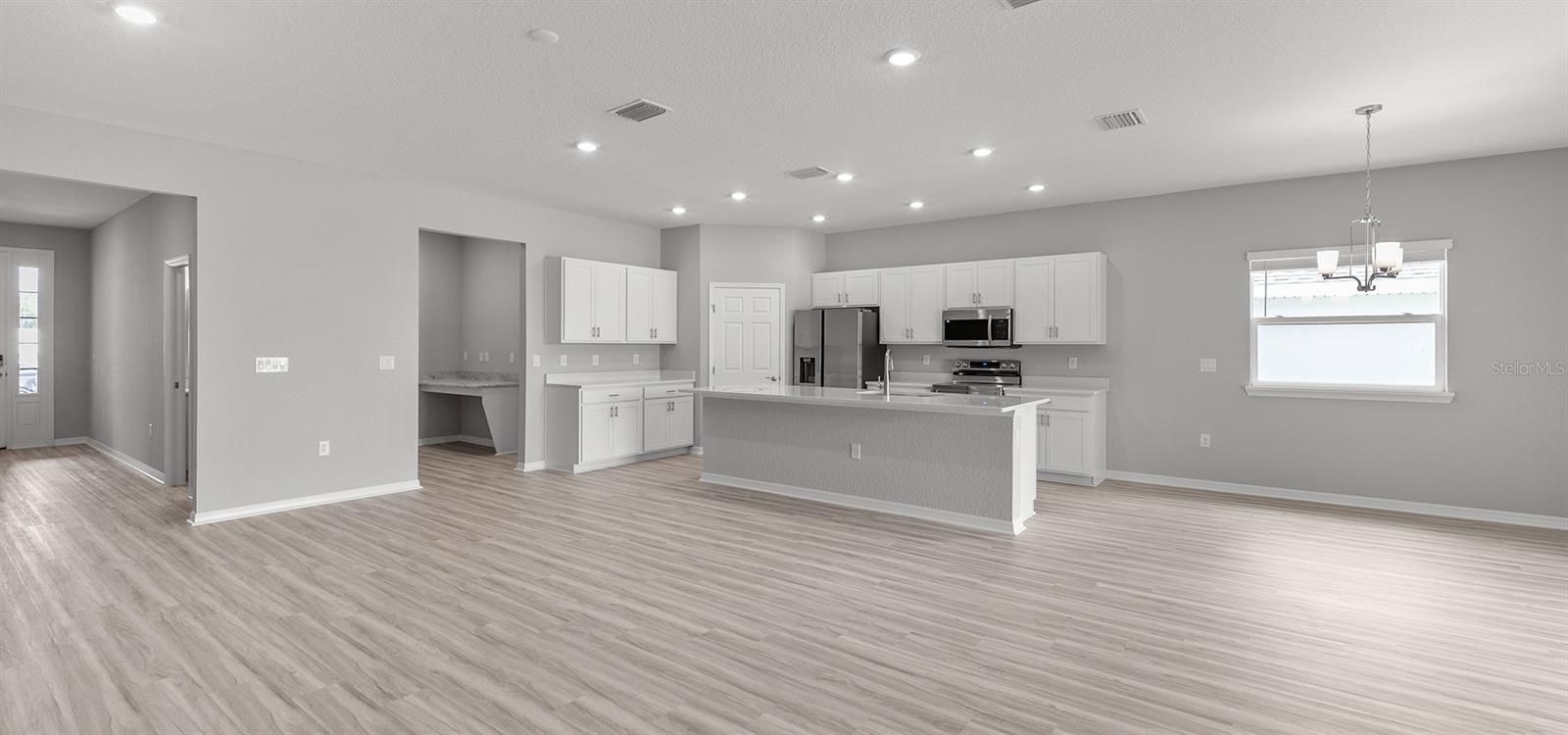 VISTA TRACE - Residential