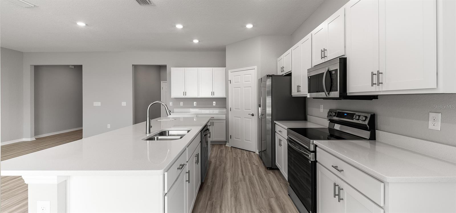 VISTA TRACE - Residential