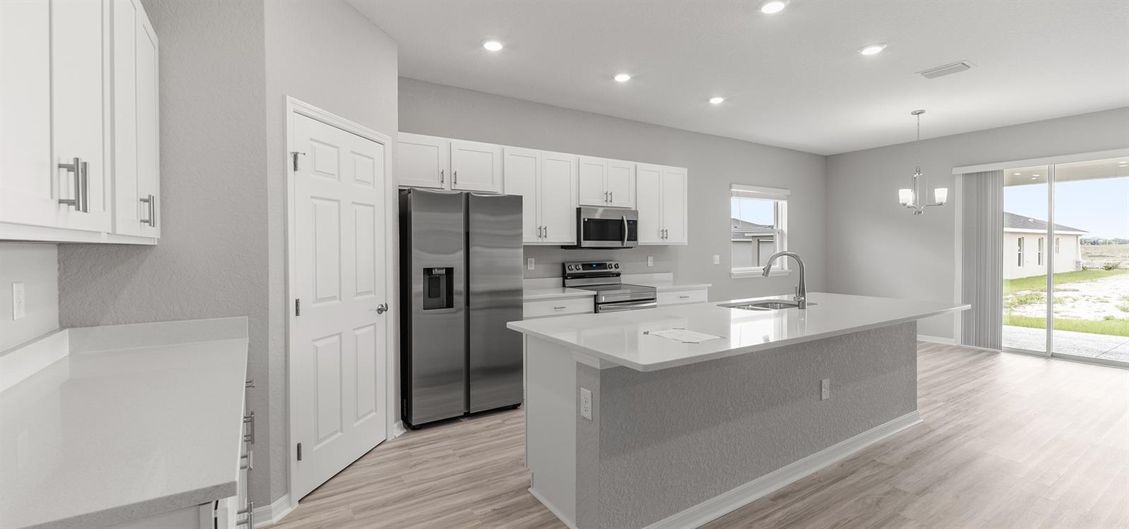 VISTA TRACE - Residential