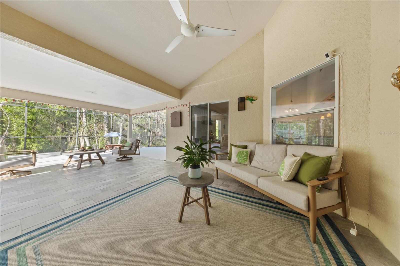 LOST CREEK - Residential