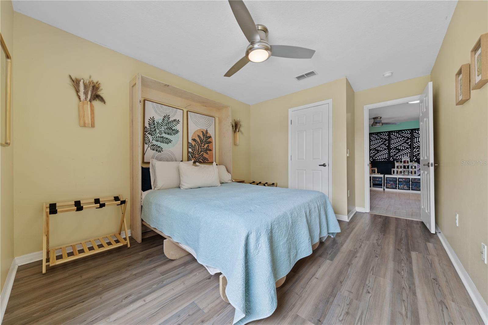 LOST CREEK - Residential