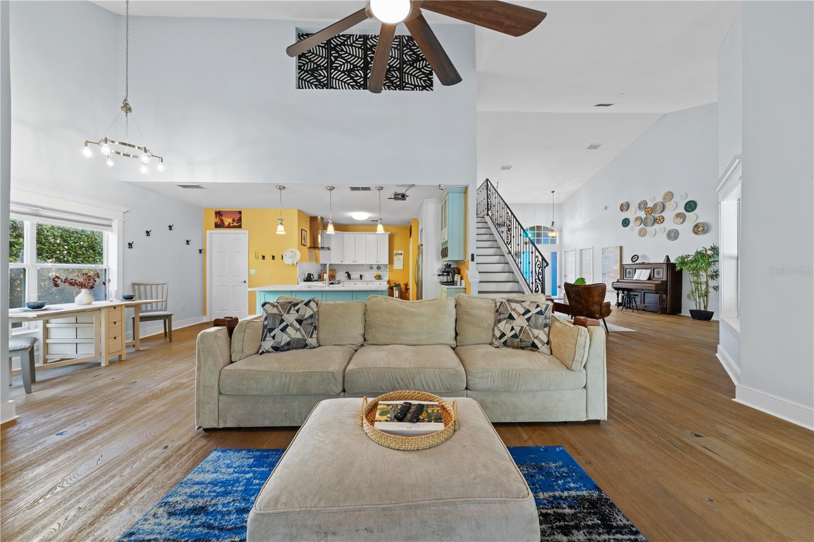 LOST CREEK - Residential