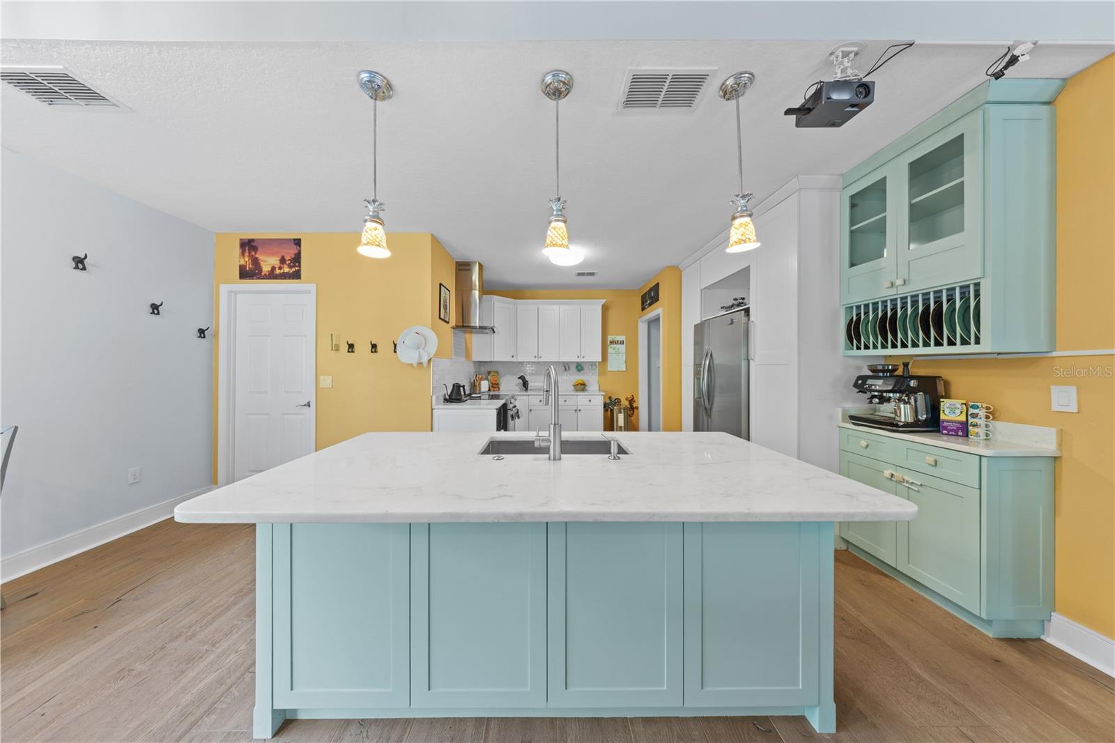 LOST CREEK - Residential