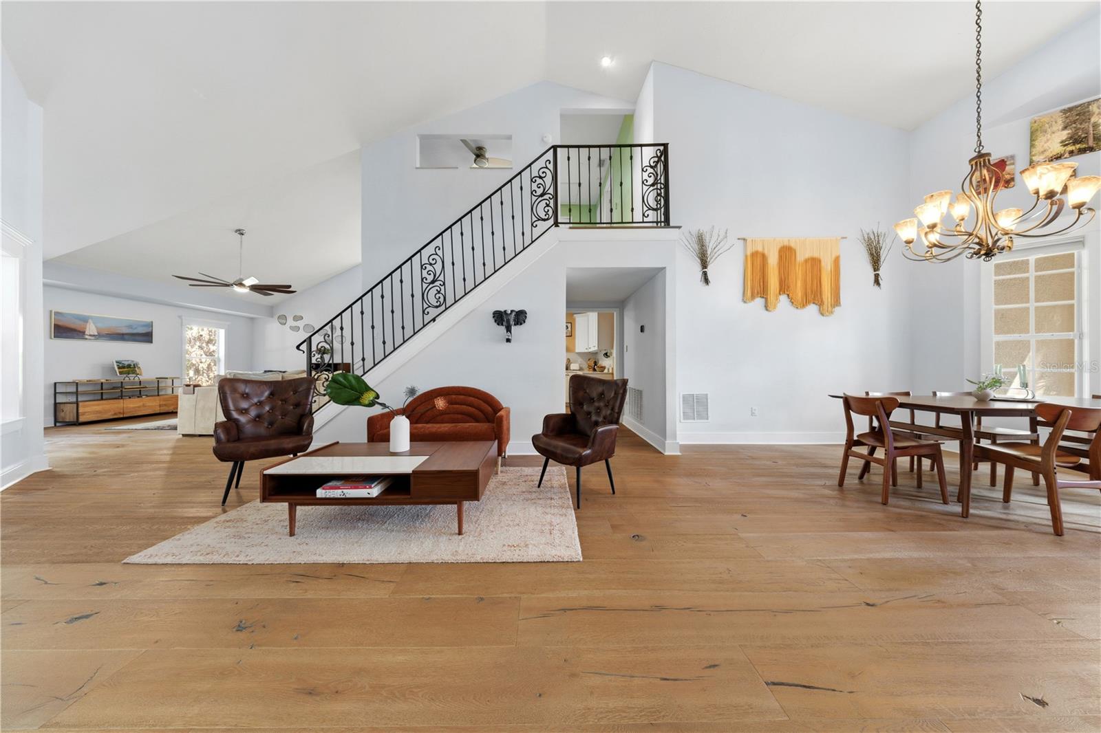 LOST CREEK - Residential