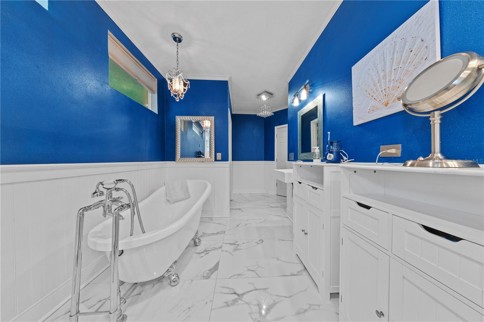 LOST CREEK - Residential