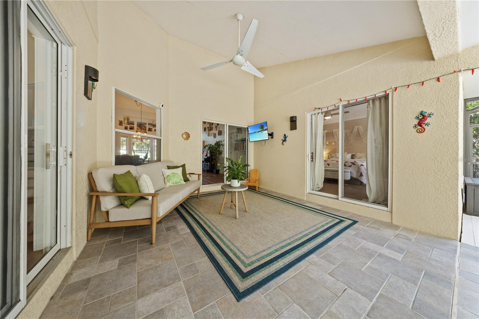 LOST CREEK - Residential