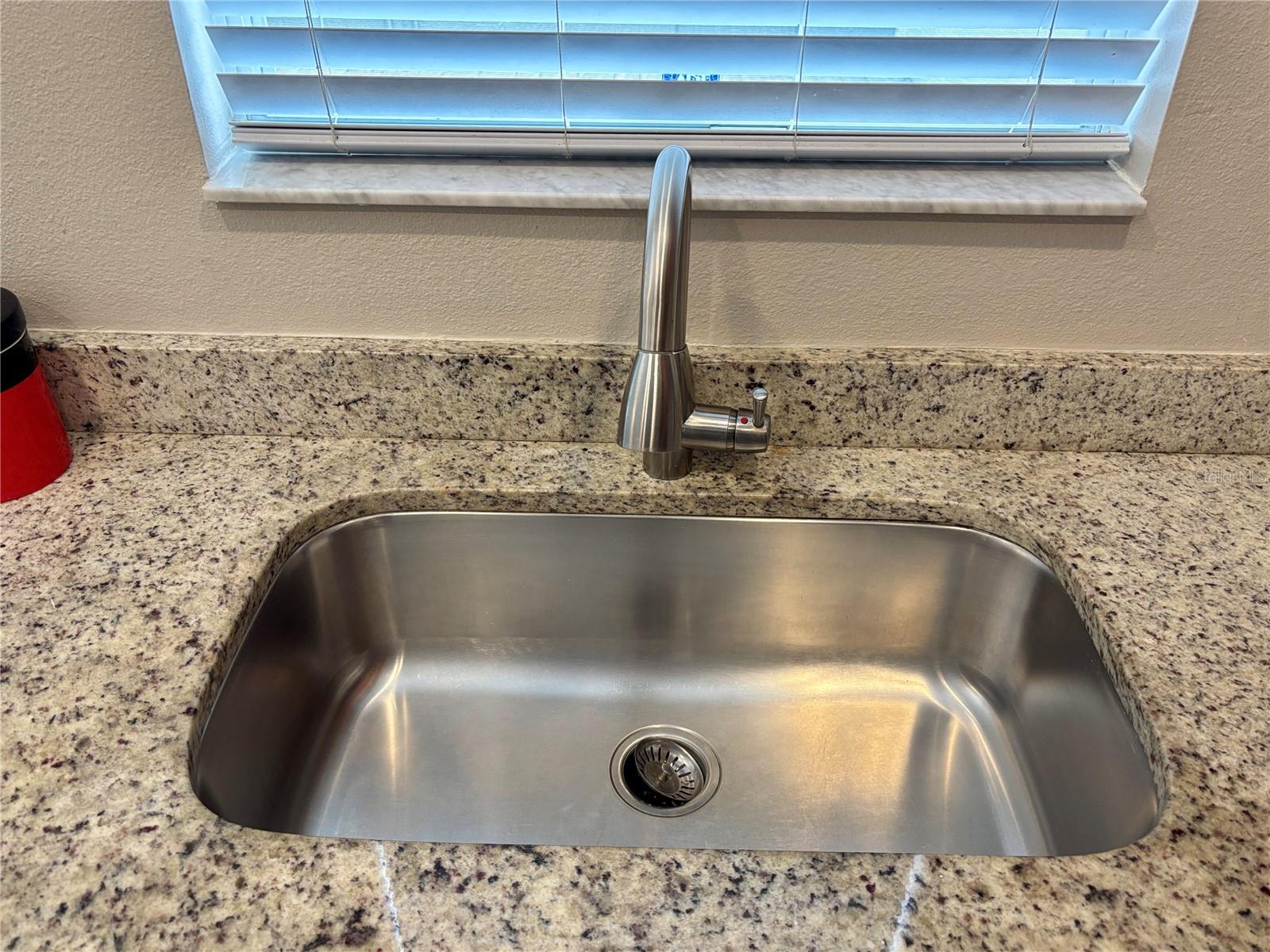 LAKES/WINDERMERE-LK REAMS TWNH - Residential