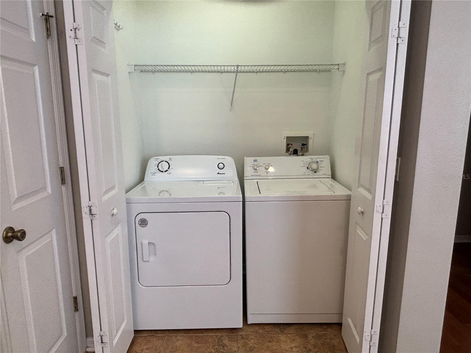 LAKES/WINDERMERE-LK REAMS TWNH - Residential