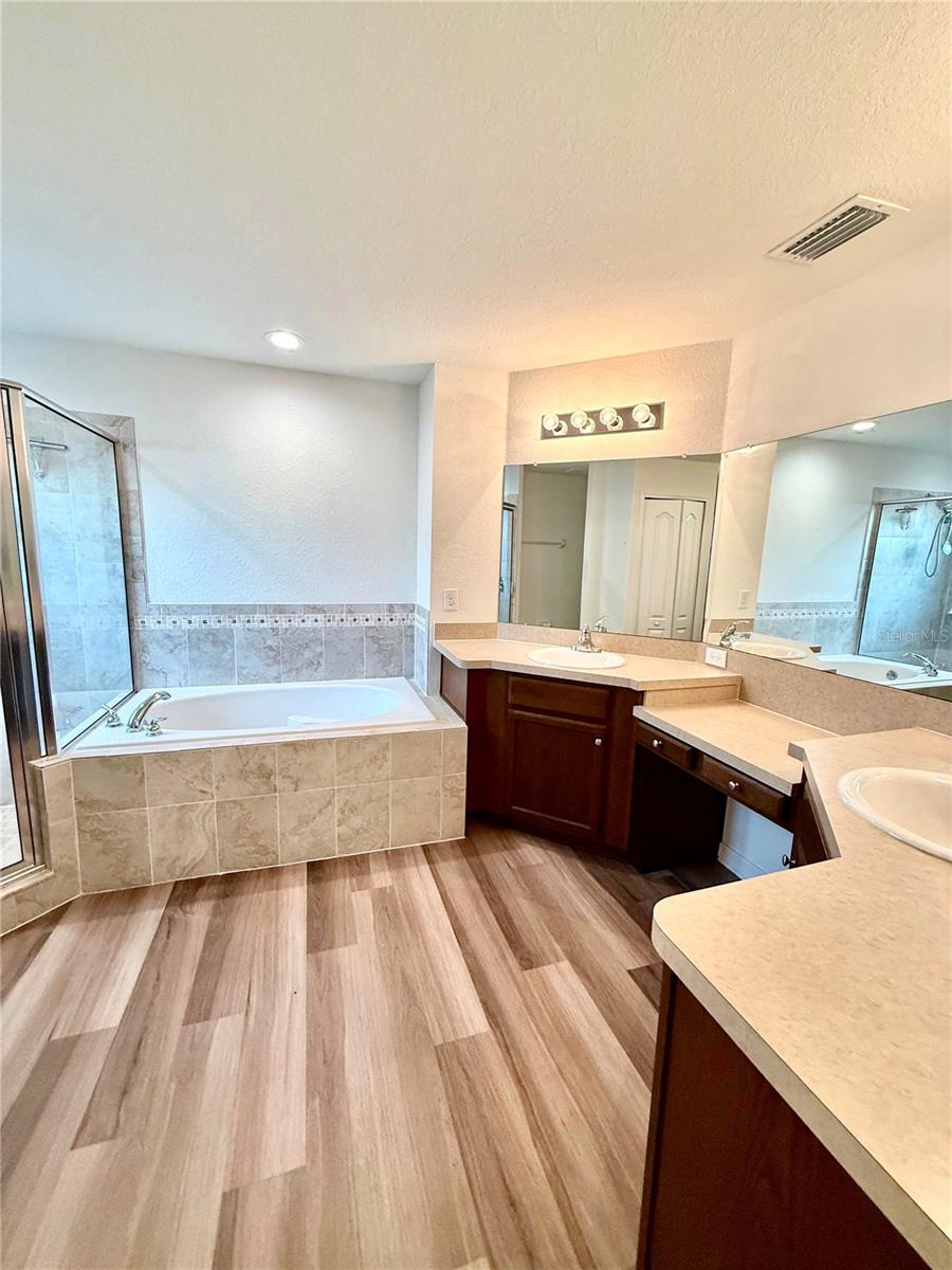 EAGLE CREST - Residential Lease