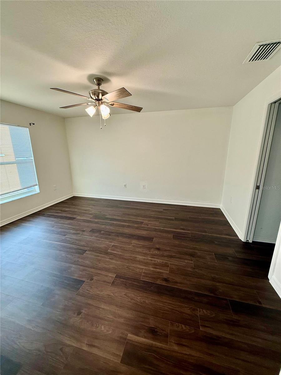 EAGLE CREST - Residential Lease