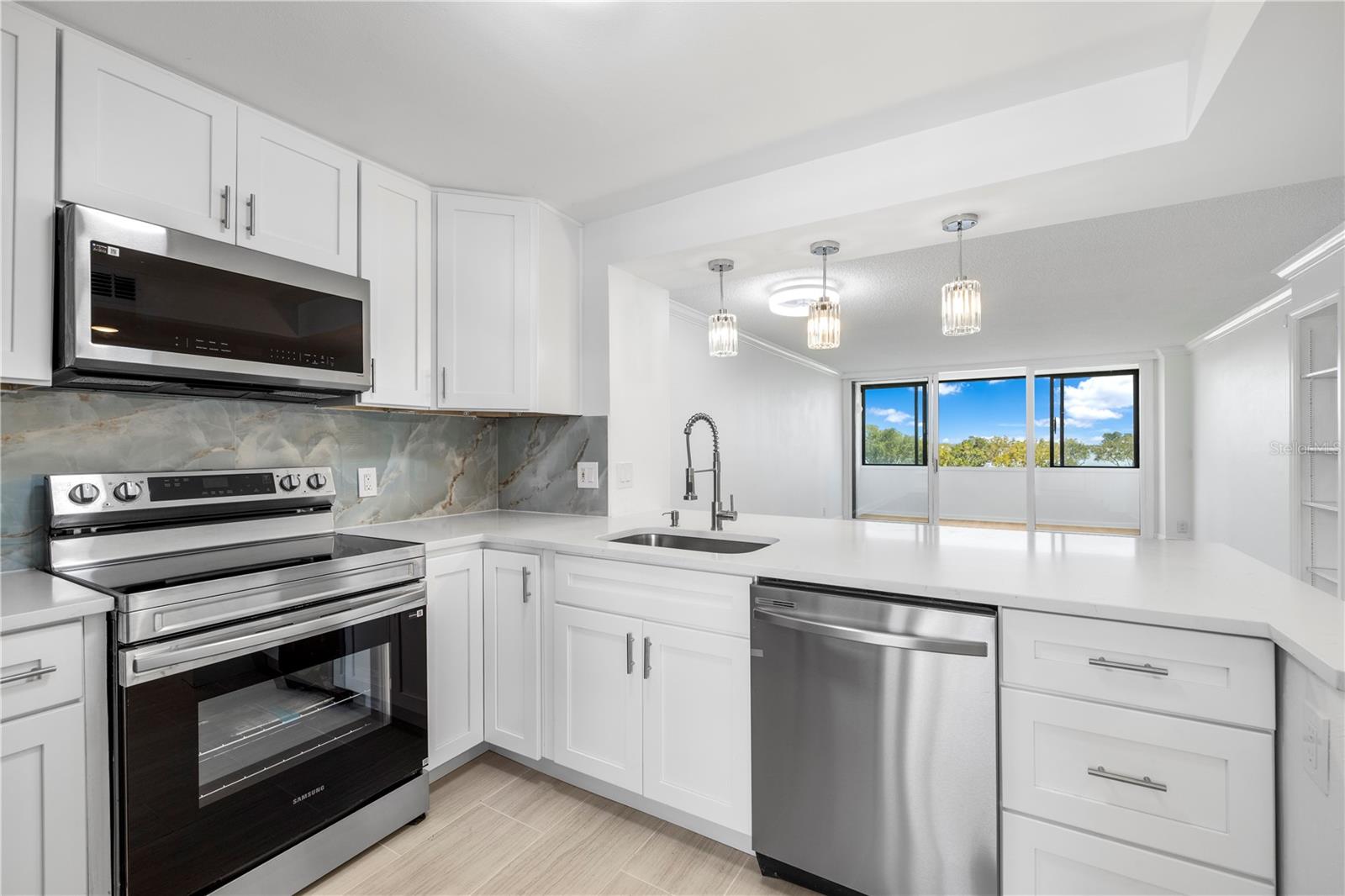 COVE CAY 26-18 VILLAGE I - Residential