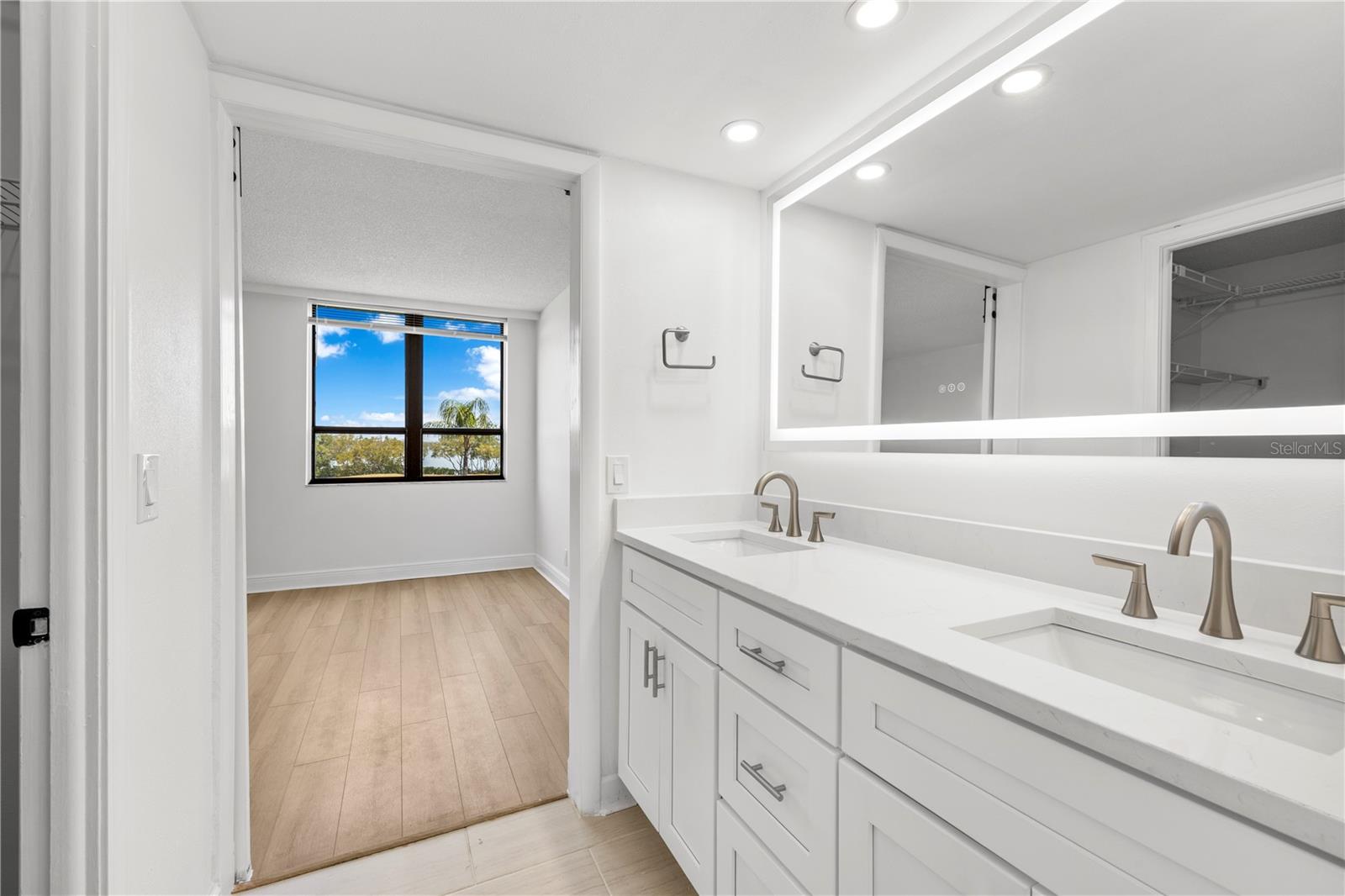 COVE CAY 26-18 VILLAGE I - Residential