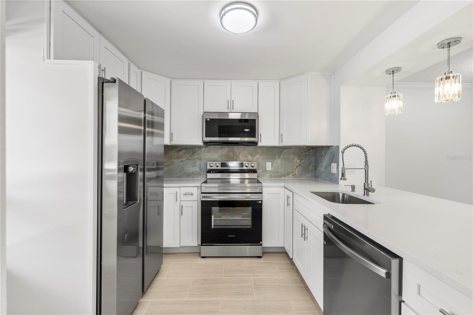 COVE CAY 26-18 VILLAGE I - Residential