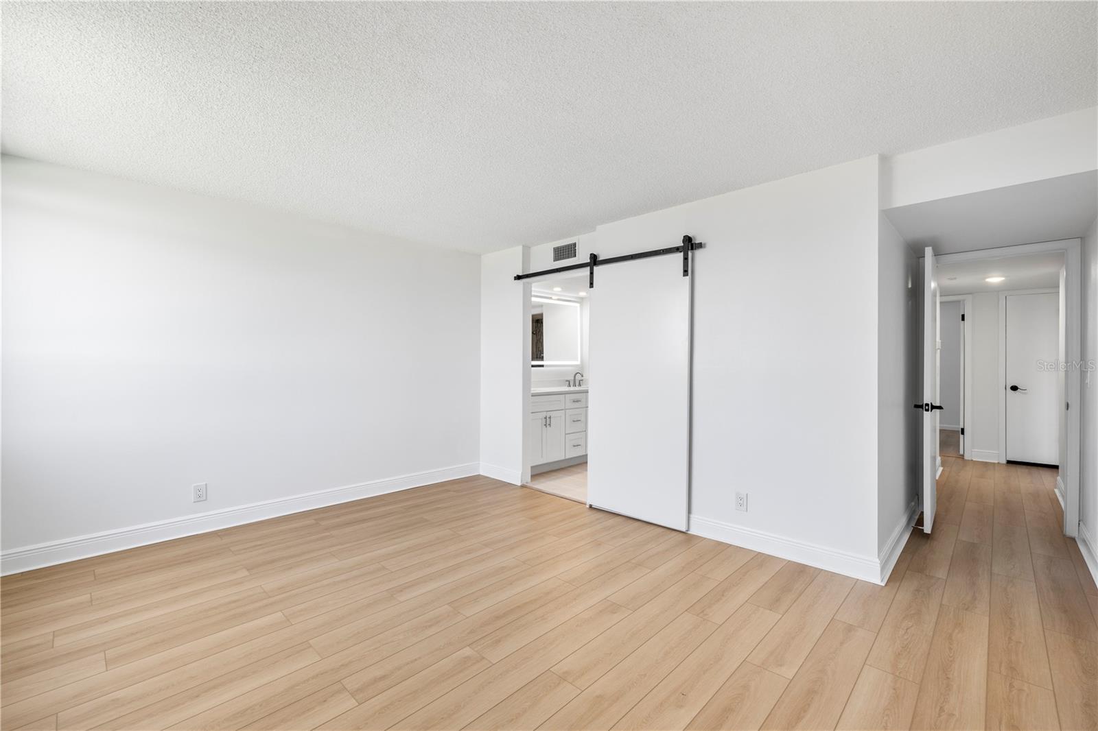 COVE CAY 26-18 VILLAGE I - Residential