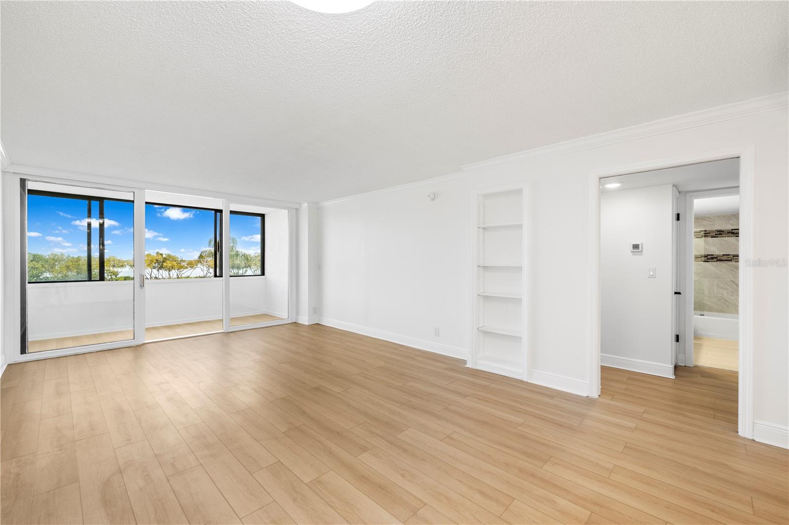 COVE CAY 26-18 VILLAGE I - Residential