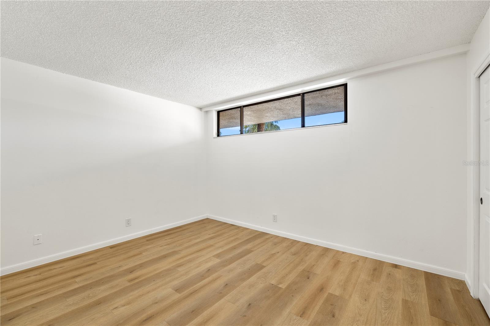 COVE CAY 26-18 VILLAGE I - Residential