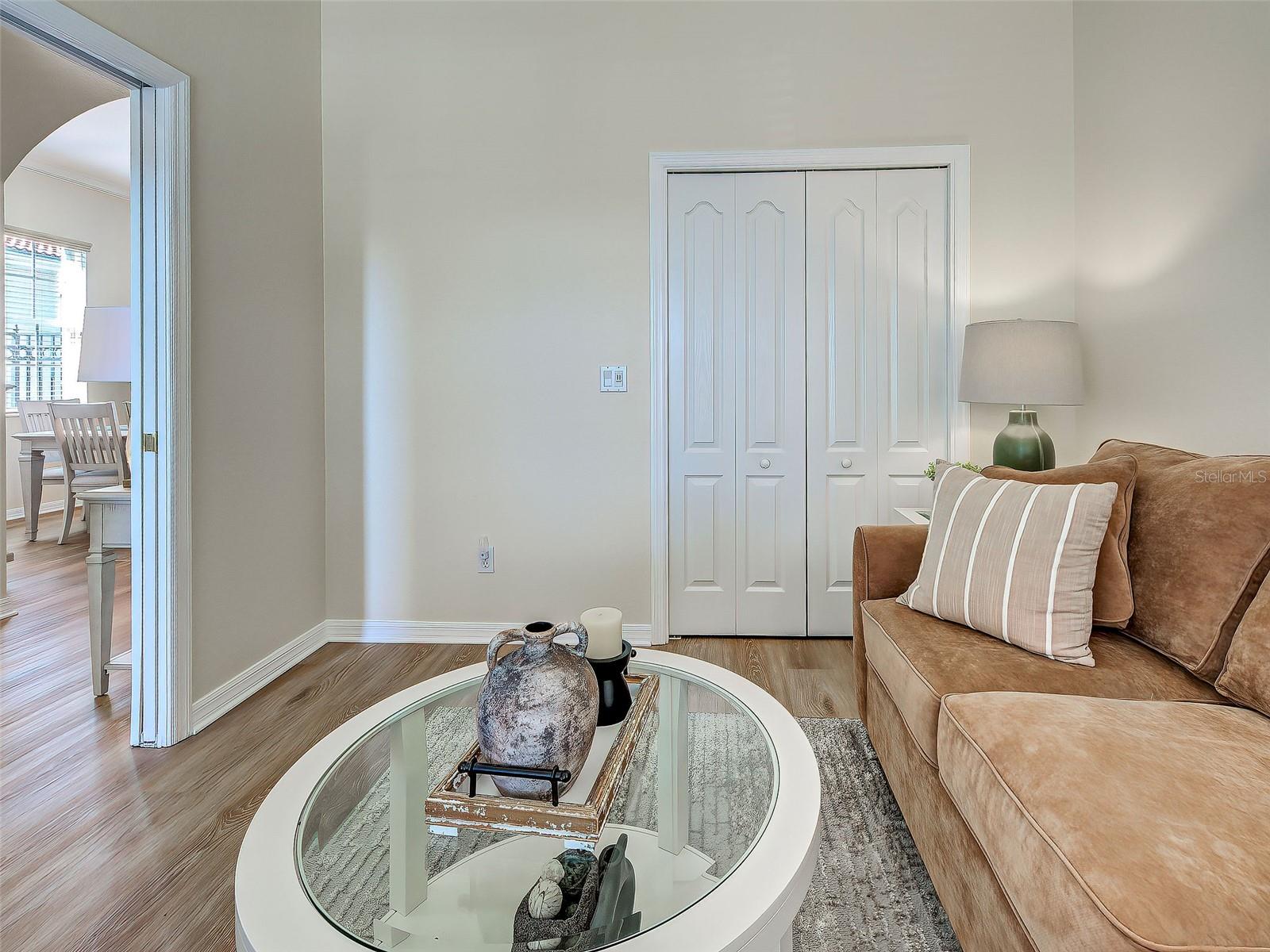 RAVINIA - Residential