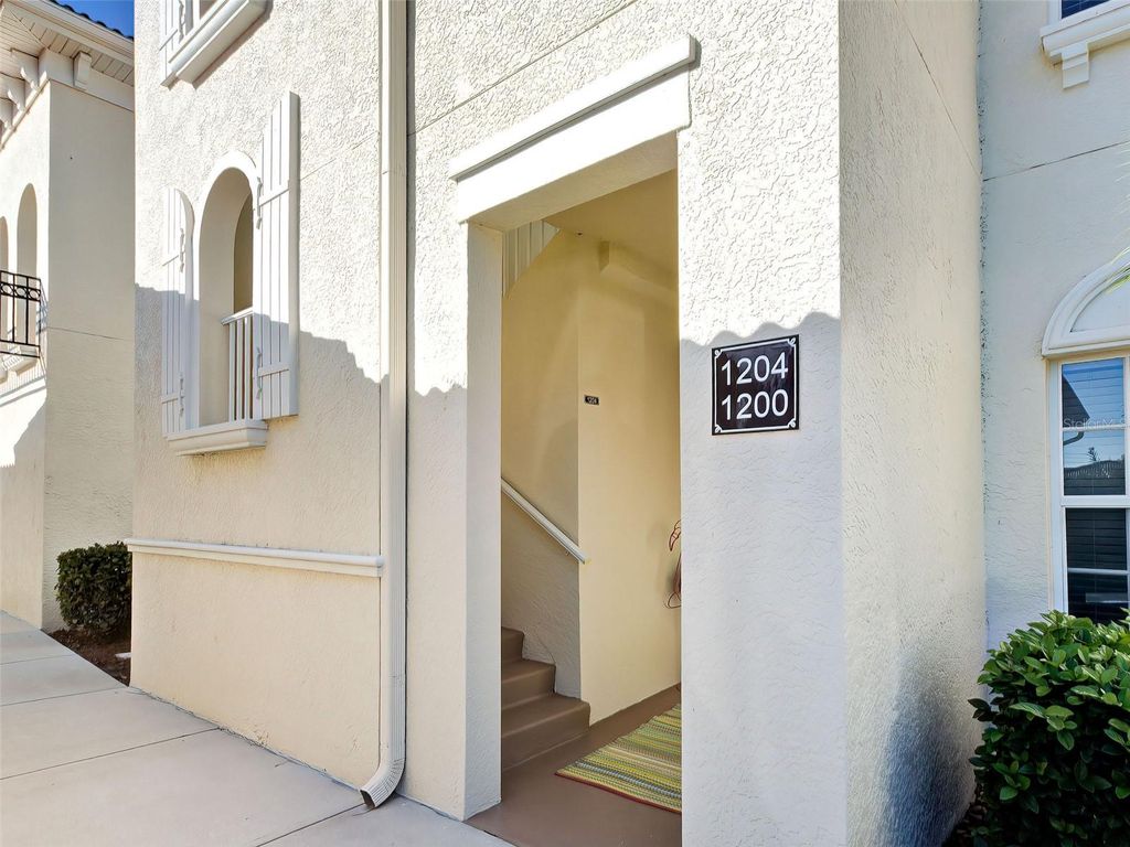 Photo of 1204 Ravinia Circle #1204, Venice, FL 34292 (MLS # N6142915)