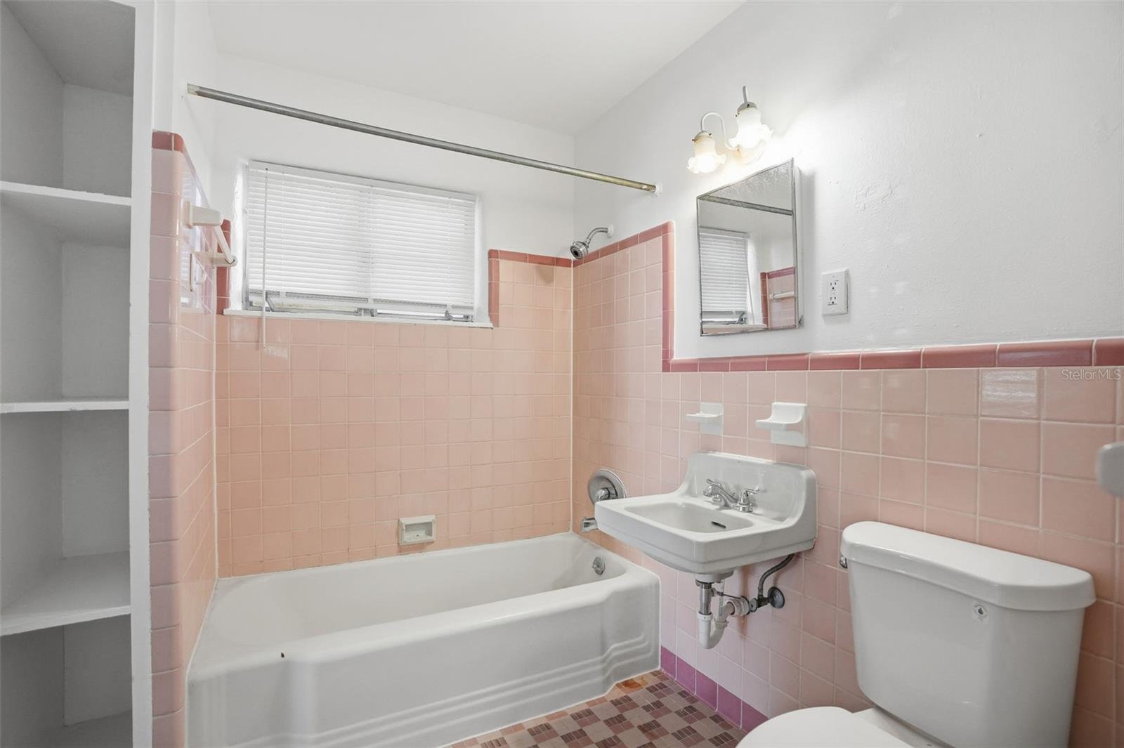 ST PETERSBURG BEACH REP - Residential