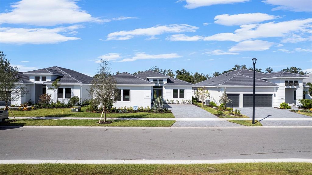 Photo of 4984 Fairhope Circle, Lakewood Ranch, FL 34211 (MLS # W7880699)